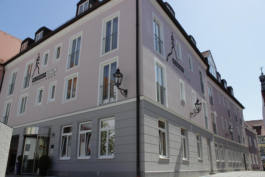 Altstadthotel Kneitinger, Abensberg Exterior photo